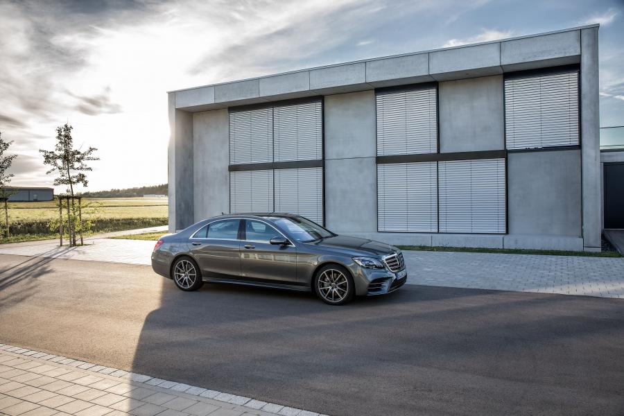  Mercedes-Benz S500 Lang AMG Line 2017 года  (WW) (фото 32 из 33)
